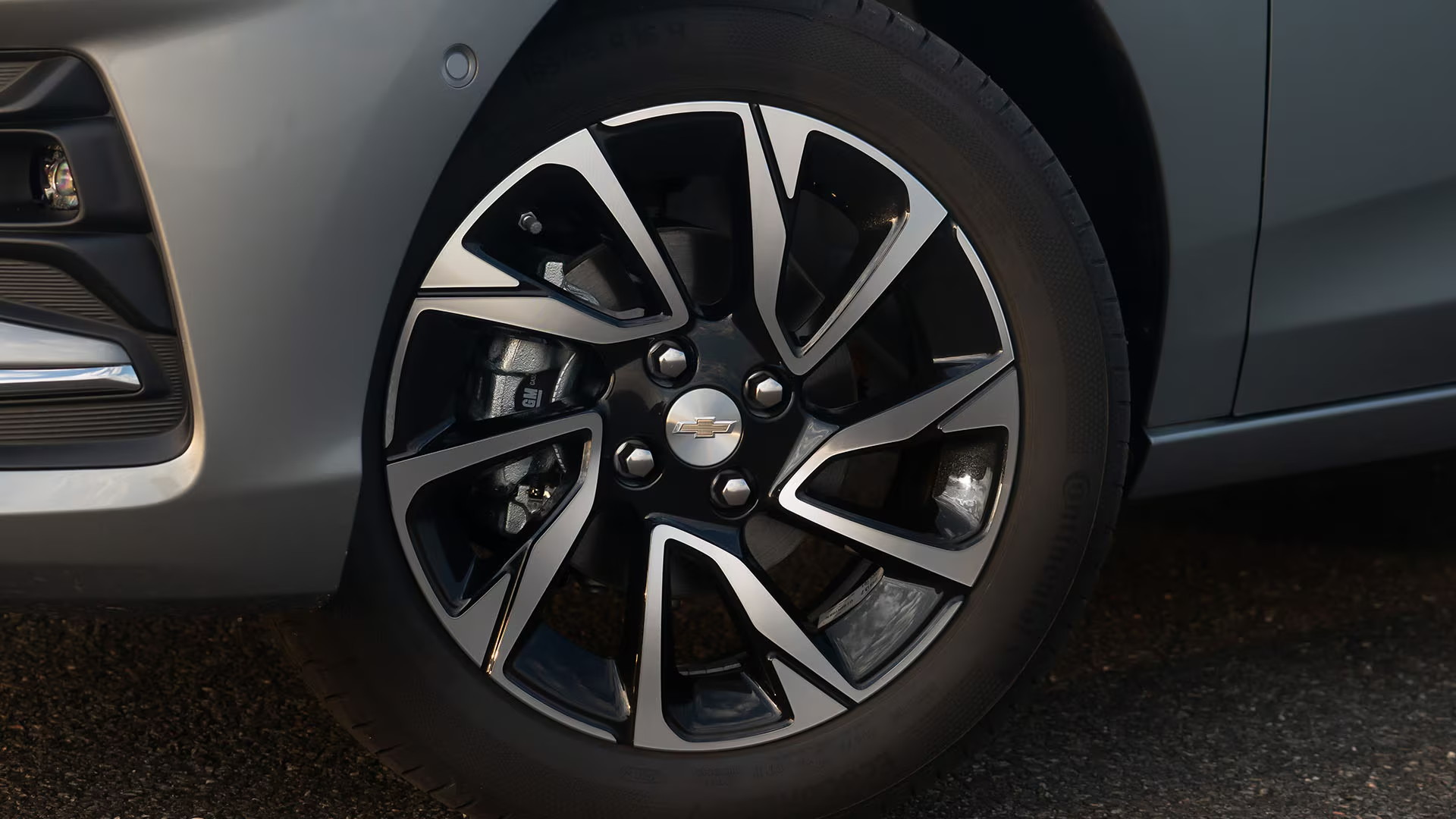 Rines de aleación de 16” - Concesionario Chevrolet en Colombia | Vehículos Nuevos y Usados | Continautos