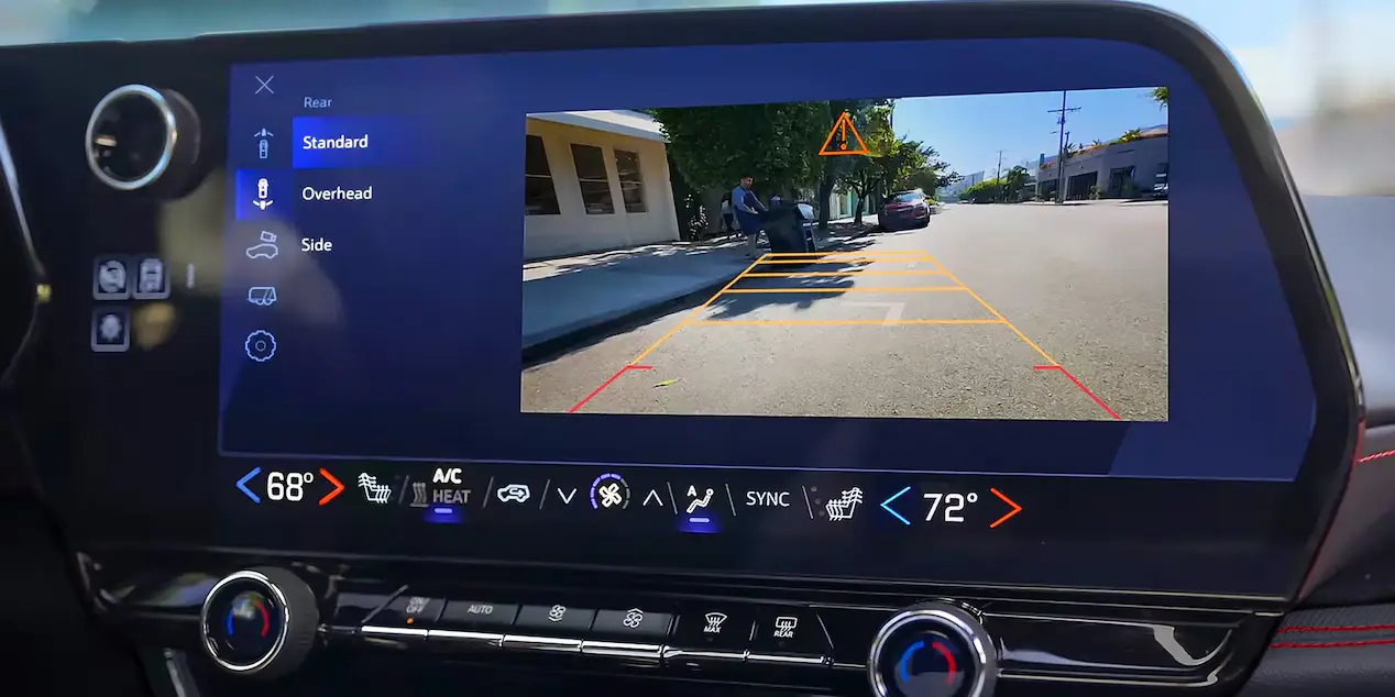 La Blazer EV cuenta con cámaras de alta definición 360º que ofrece la selección de campos visuales específicos, además de: - Concesionario Chevrolet en Colombia | Vehículos Nuevos y Usados | Continautos