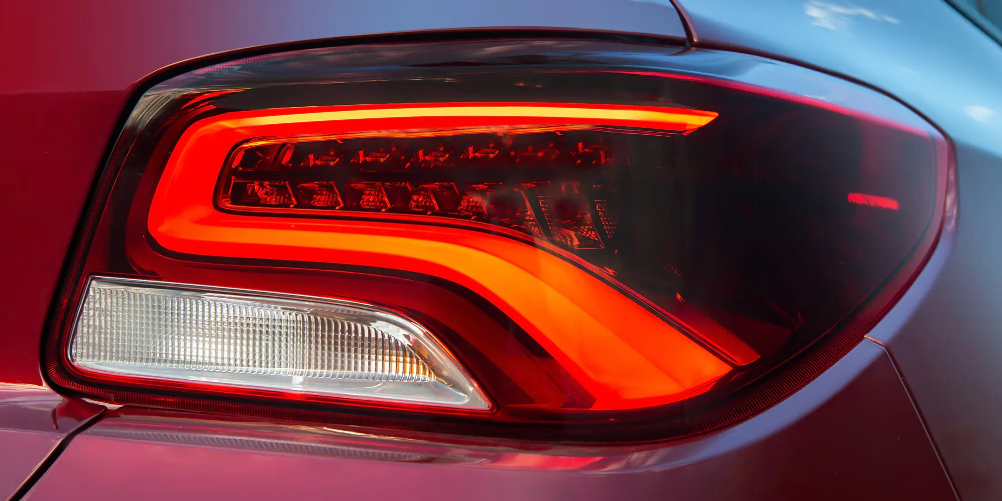 Luces traseras LED - Concesionario Chevrolet en Colombia | Vehículos Nuevos y Usados | Continautos