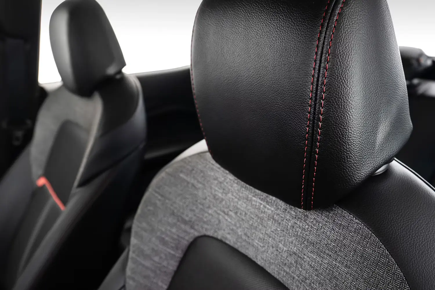 Acabados interiores de primera calidad - Concesionario Chevrolet en Colombia | Vehículos Nuevos y Usados | Continautos