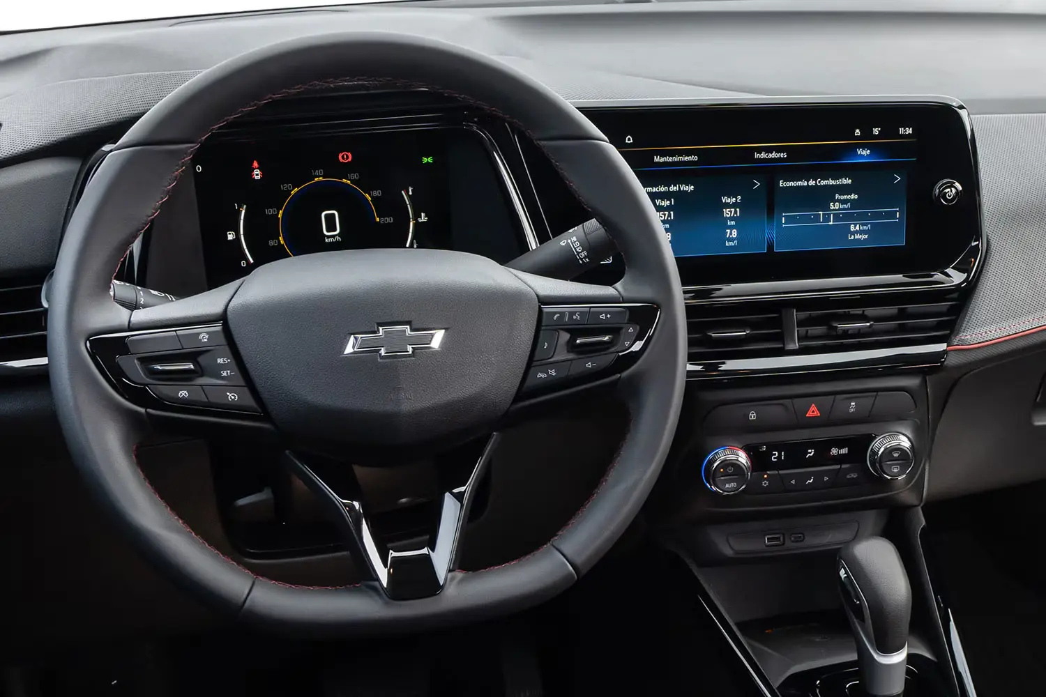 Volante con detalles deportivos - Concesionario Chevrolet en Colombia | Vehículos Nuevos y Usados | Continautos