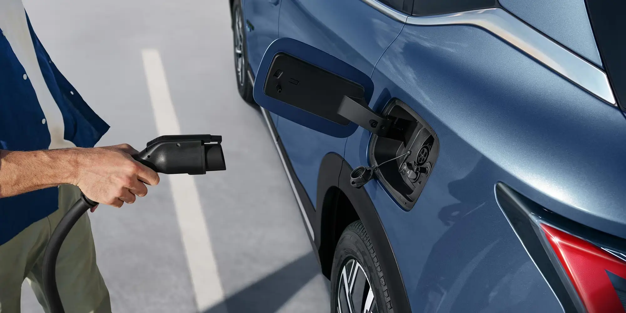 La Captiva Híbrida viene con un cargador portátil - Concesionario Chevrolet en Colombia | Vehículos Nuevos y Usados | Continautos